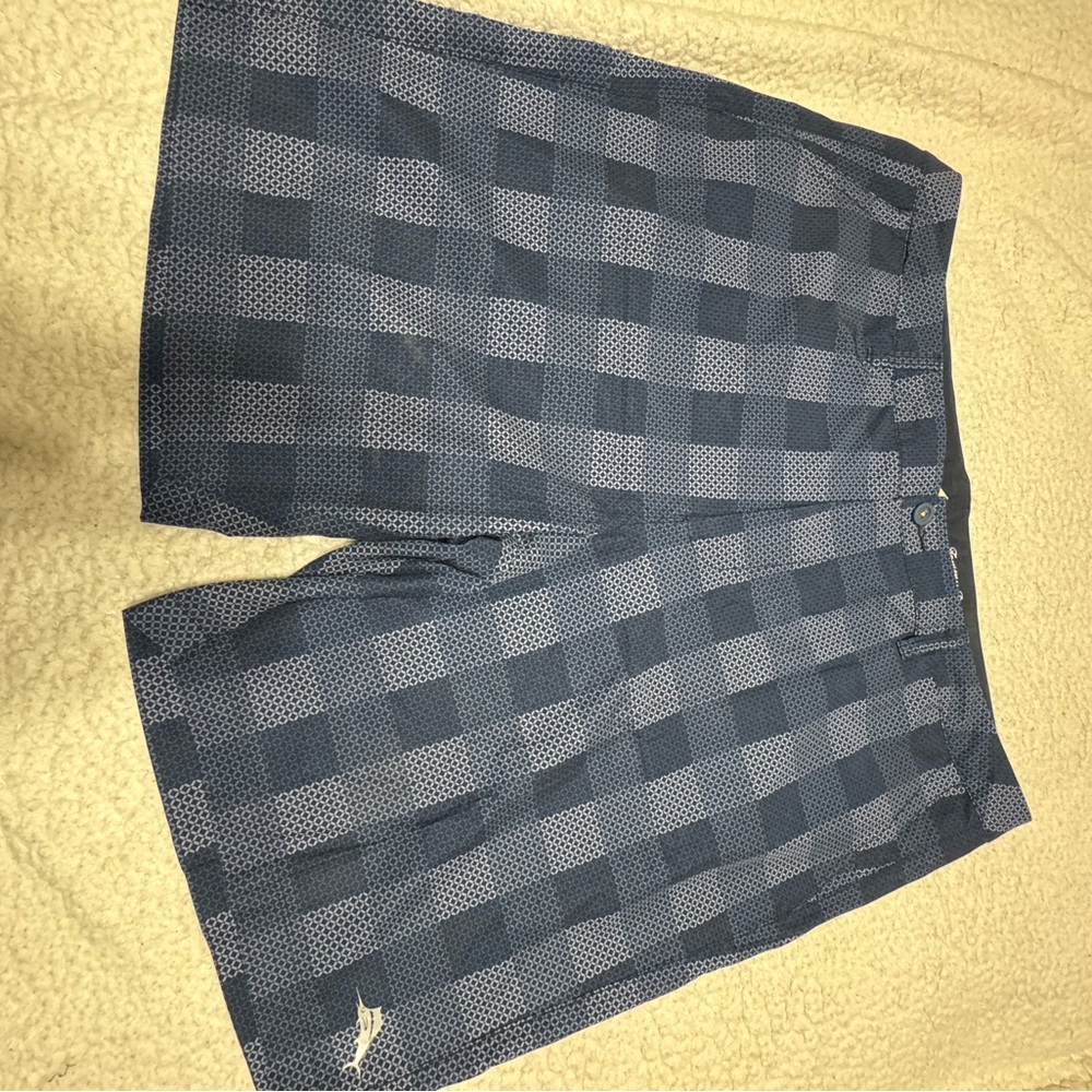 Tommy Bahama Black/Gray Patterned Hybrid Shorts